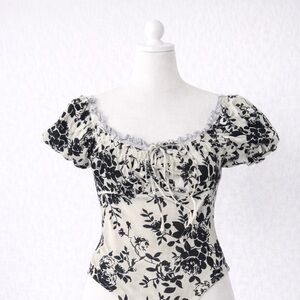YOZY Floral Puff Sleeve Bodysuit Cottagecore Black